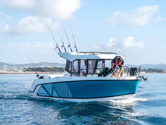 QUICKSILVER 705 Pilothouse NO.1